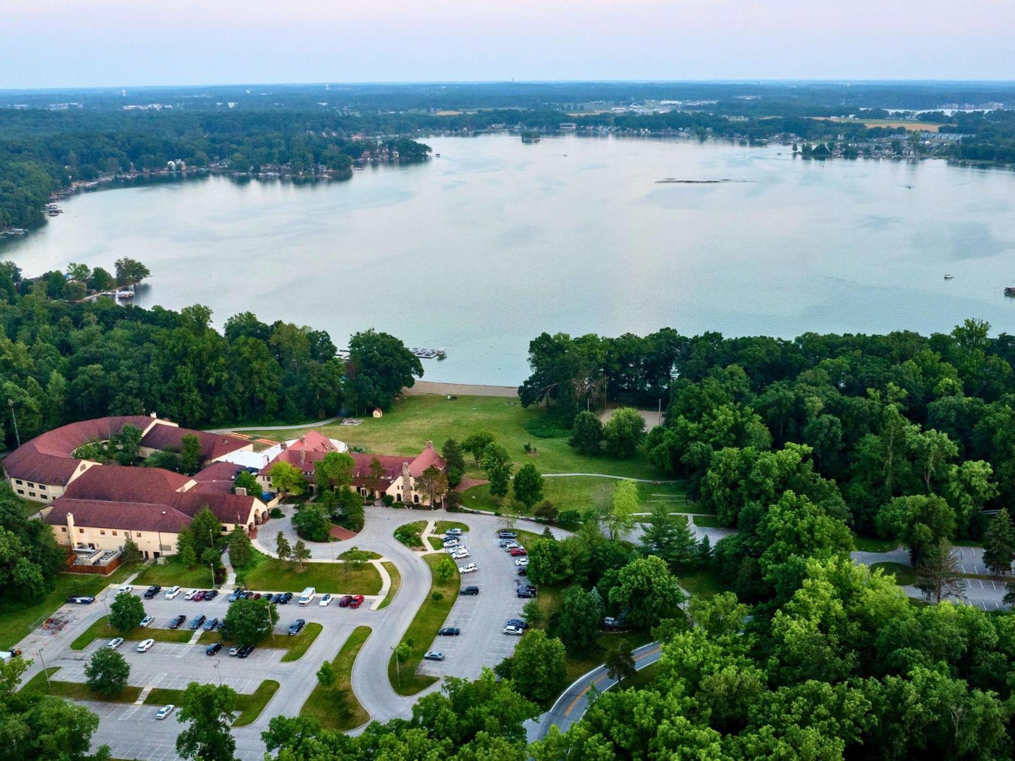 Potawatomi Inn&Cabins Angola Eksteriør billede